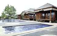 Swimming Pool 2 Puri Karang Besakih