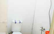 In-room Bathroom 7 Wina Kost Kos Harian Penginapan Budget Room Palembang