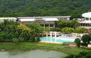 Swimming Pool 4 Dr Calayans' Luxury 2BR Condo @ Pico de Loro, Nasugbu