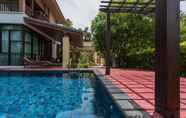 Swimming Pool 7 Baan Horseshoe Point Private Villa at Pattaya 