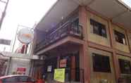 Bangunan 6 Lipa Bed & Breakfast