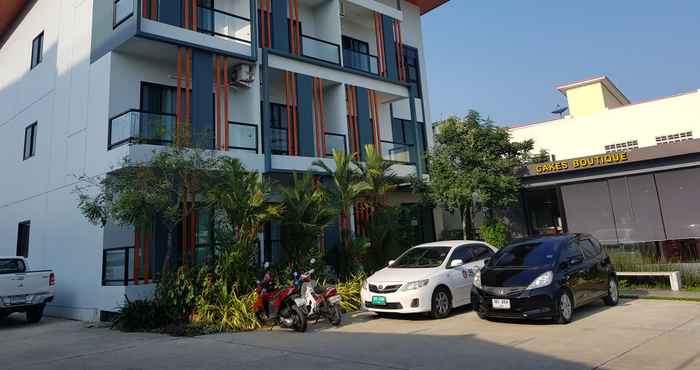 Exterior S2 AIRPORT RESIDENCE