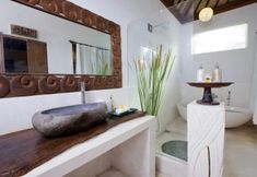 In-room Bathroom 6 Vilaku Batuan