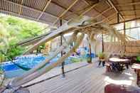 พื้นที่สาธารณะ Sairee View Whale Skeleton Resort