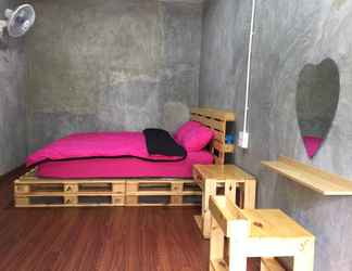 Kamar Tidur 2 Koh Mak Home Stay