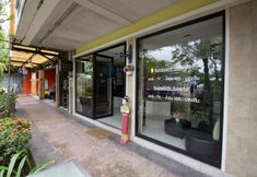 外部的 4 Jumbo House