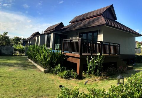 로비 The Hip Resort @ Khao Lak