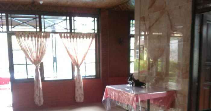 Lobi Villa Mawar Puncak