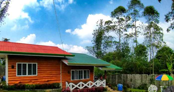 Bên ngoài Dahilayan Comfy Cabin