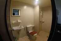In-room Bathroom Sleep Inn Hotel