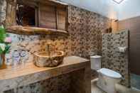 Toilet Kamar Radiance Sunset Villas Lembongan