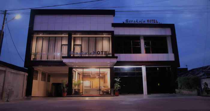 ภายนอกอาคาร Bengkulu Hotel