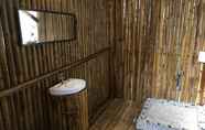 In-room Bathroom 6 Shante Island Resort