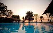 Swimming Pool 6 Ingnatee Resort