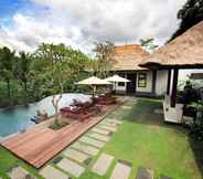 Swimming Pool 2 Villa Amrita