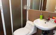 Toilet Kamar 5 Cebu Comfy Rooms - Grand Residences Unit (Minimum 2 Nights)