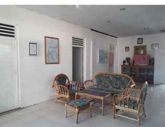 Luar Bangunan 2 Harry & Mimin Homestay