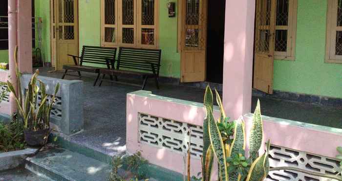 Bangunan Setro Kariyo Homestay