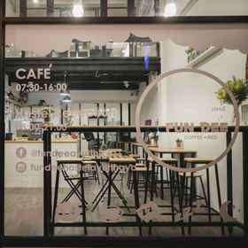 Fun Dee Hostel And Cafe' Ayutthaya 1, 酒店 班科