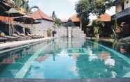 Swimming Pool 2 Bale Gede Nusa Lembongan