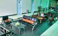 Lobby 4 Urbanview Hotel Bagoes Sintang by RedDoorz