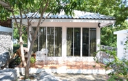 Bên ngoài 2 Benjaporn Bungalow