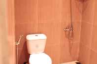 In-room Bathroom Huning House Purwokerto - 5 Bedroom