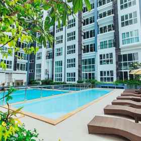 Exterior / Building 1 Locals Prio Chiang Mai Central Airport Plaza, Chang Khlan Hotels