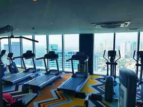 Fitness Center 4 Oasis Regency at Acqua Livingstone near Rockwell