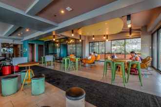 Bar, Kafe dan Lounge 4 Space Taft