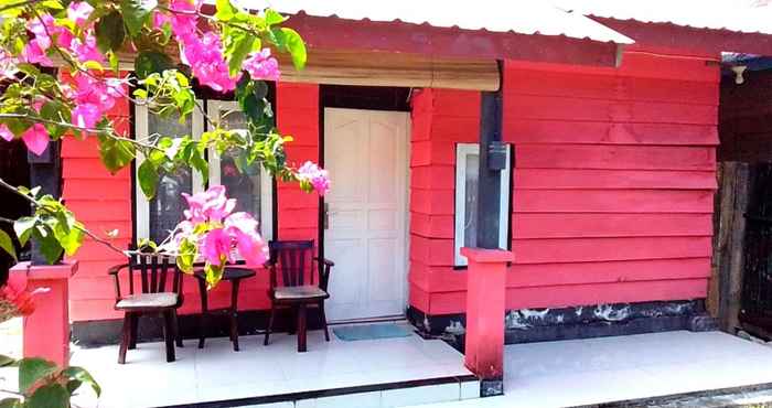 Exterior Simeulue Surf Guest House