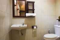 Toilet Kamar Waiwo Dive Resort