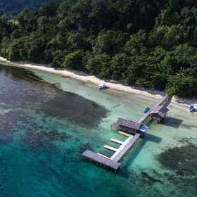 Waiwo Dive Resort 1, Hotel Pasir Timbul Raja Ampat