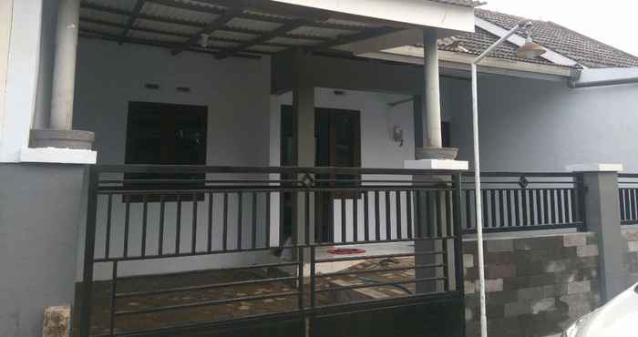 Lobi Grey Guest House