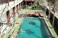 Swimming Pool Seno Guesthouse & Cafe