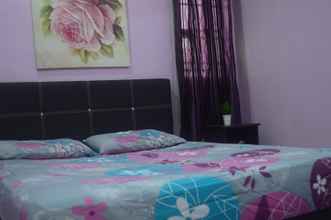 Bedroom 4 ZZ Homestay - nearest to UTM