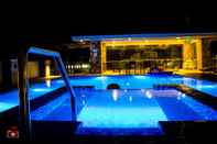 Swimming Pool Hotel Marciano