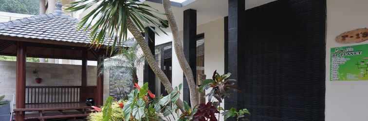 Lobby Villa Premium F19 Pinus 6 Bedroom