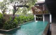 Swimming Pool 2 The Kemilau Hotel & Villa Canggu