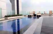 Kolam Renang 4 De Platinum Suite