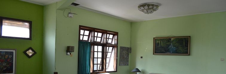 ロビー Sartika Hotel