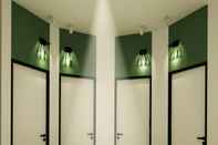 Toilet Kamar Folk Poshtel Asok