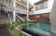 Kolam Renang 7 The Hills Jimbaran Guesthouse