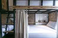 ห้องนอน REST Ari Boutique Hostel