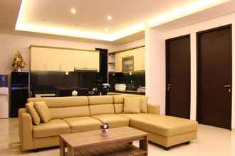 Lobby 4 Complete Living at The Peak Villa Batu