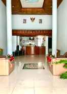 LOBBY Kaimana Beach Hotel I