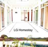 Functional Hall 3 Comfort Room at LG Homestay