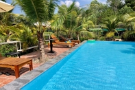 Swimming Pool Bungalow Yen Trinh