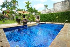 Swimming Pool Baliana Villa Batu Belig