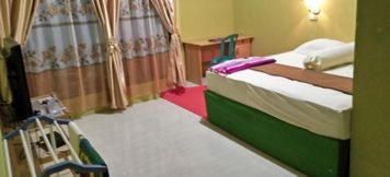 Kamar Tidur 3 Rosa Losmen Ono